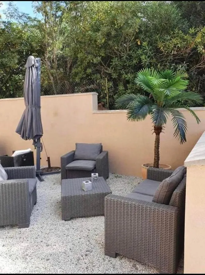 公寓 FréjusMagnifique T2 Jacuzzi Piscine公寓 法国